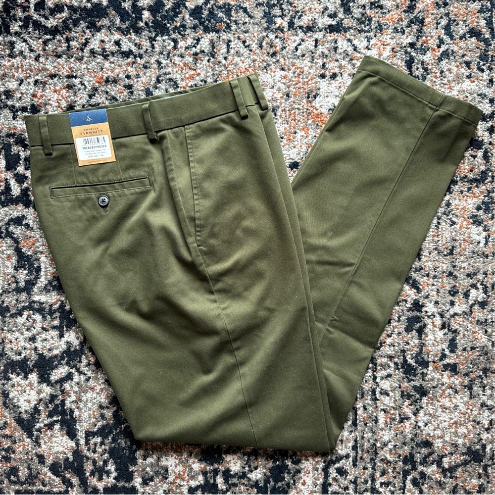 Charles Tyrwhitt Green Chinos